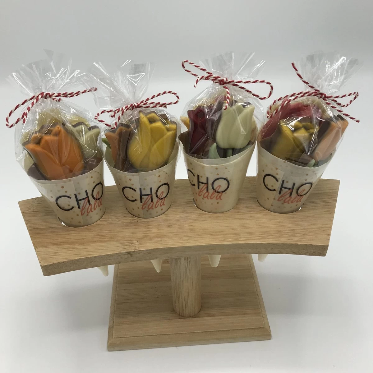Cho-lala Puntzakje Chocolade Tulpen | Uitdeelcadeaus | Chocolade Cadeau | Give Away 60 Gram Chocolade Tulpen | Hollandse Tulpen - Afbeelding 2