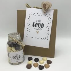 Cho-lala Chocolade Hartjes Cadeau Je Bent Goud Waard | Chocolade Cadeau | 185 Gram Chocolade Hartjes | Luxe Tasje | Kaart | 3-delig