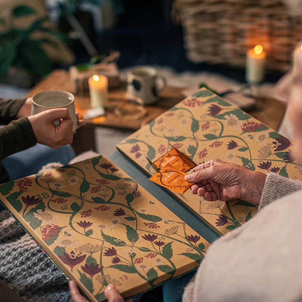 Pukka Thee Hardcover Biologische Kerst Adventskalender 2022, Perfect Als Kerstcadeau - 48 Zakjes - 1 Kalender - Afbeelding 7