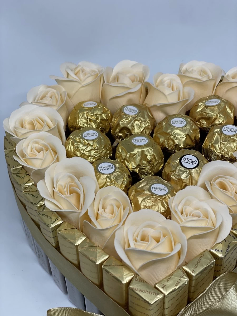 Chocolade XL Hart Geschenk - Valentijn Cadeau - Ferrero Rocher Valentijn Cadeau - Valentijnsdag Geschenk - Liefde - Moederdag - Afbeelding 2