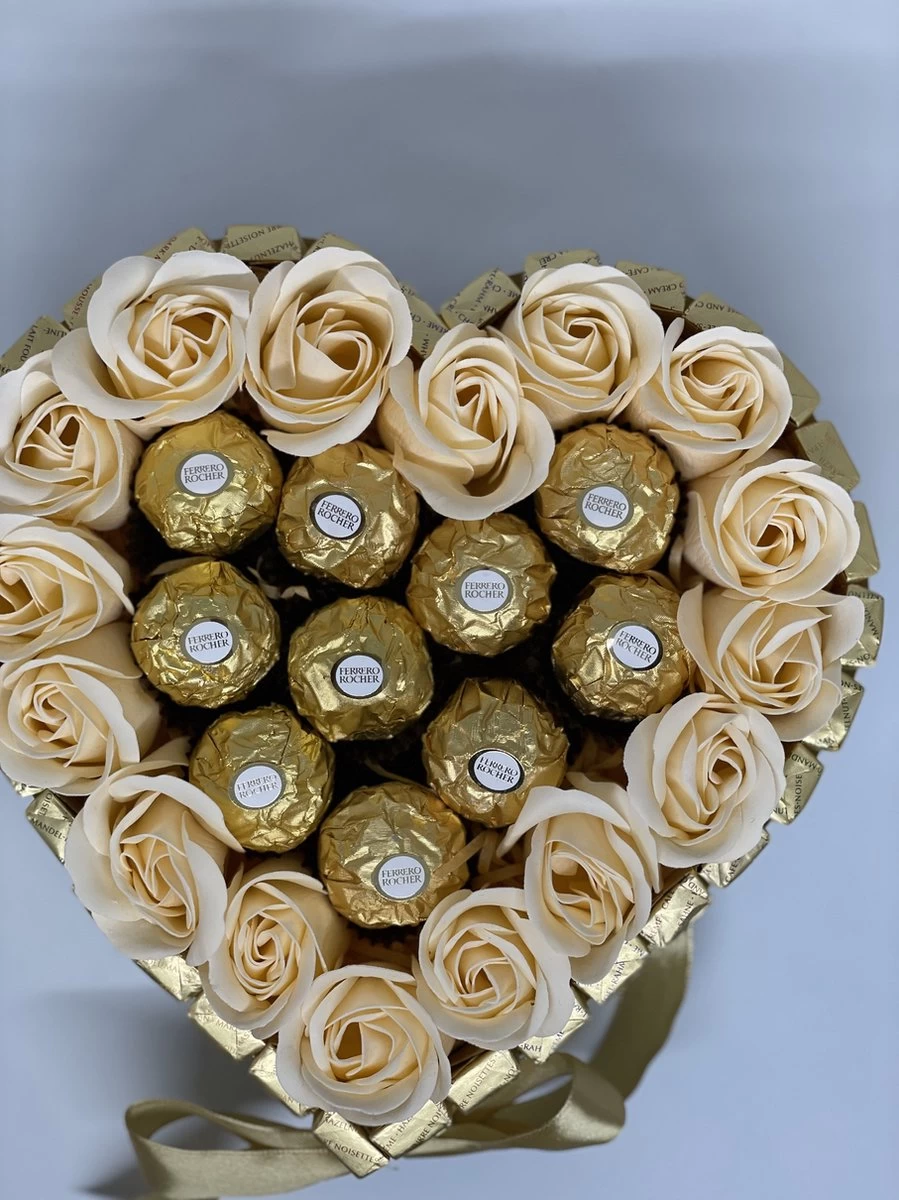 Chocolade XL Hart Geschenk - Valentijn Cadeau - Ferrero Rocher Valentijn Cadeau - Valentijnsdag Geschenk - Liefde - Moederdag - Afbeelding 5